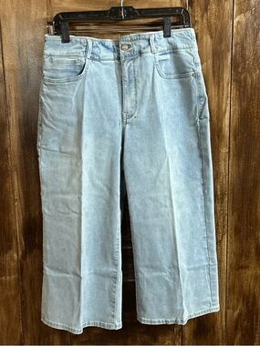 Women’s Jeans Size 12 P NYDJ Brand Wide Leg